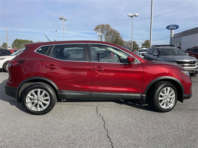 Used 2021 Nissan Rogue Sport S video 2