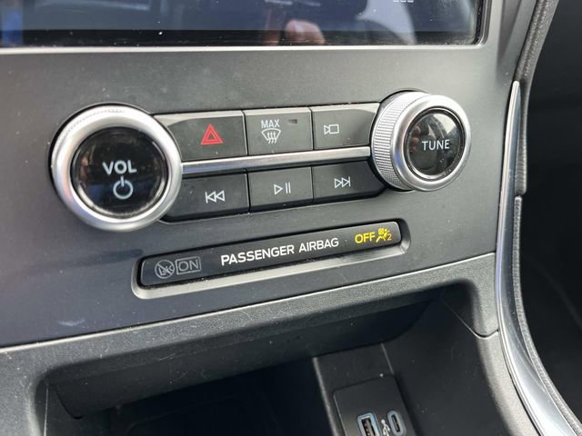 Certified 2024 Ford Edge Titanium image 36