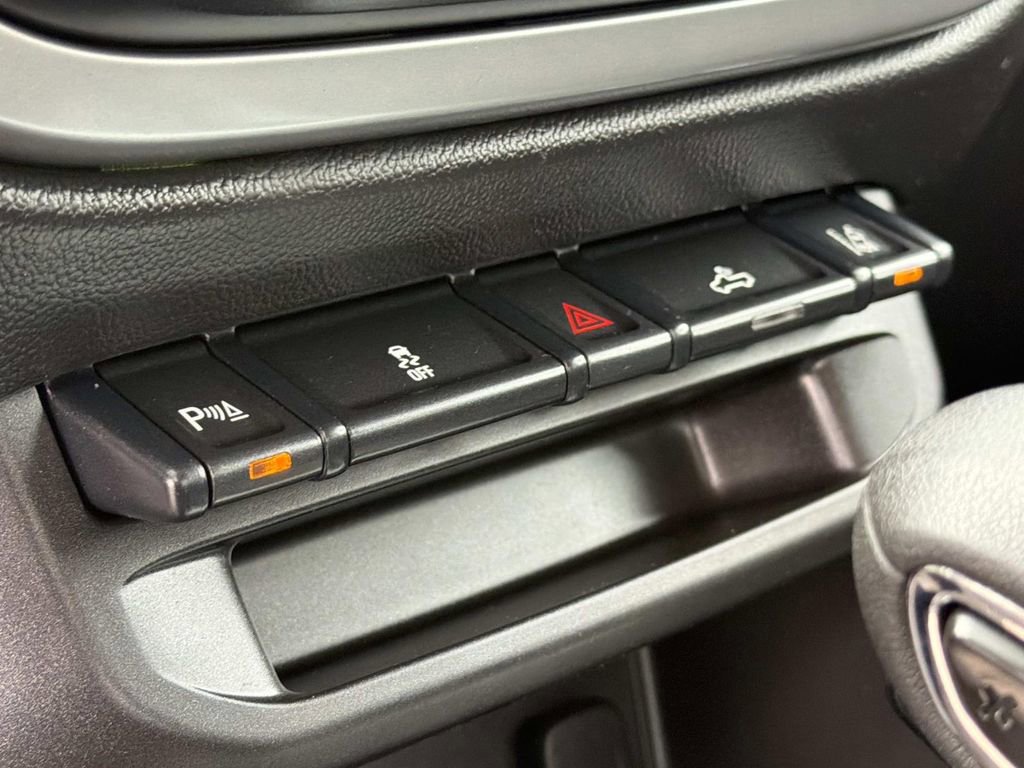 Used 2022 Chevrolet Colorado LT w/ Fleet Safety Package image 14