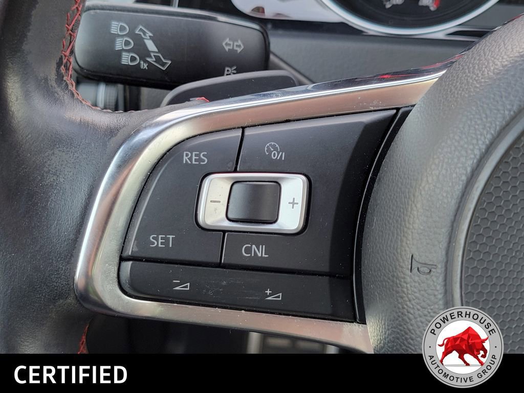 Used 2018 Volkswagen GTI SE FWD image 29