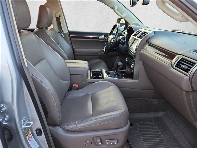Used 2019 Lexus GX 460 Luxury AWD/4WD image 16