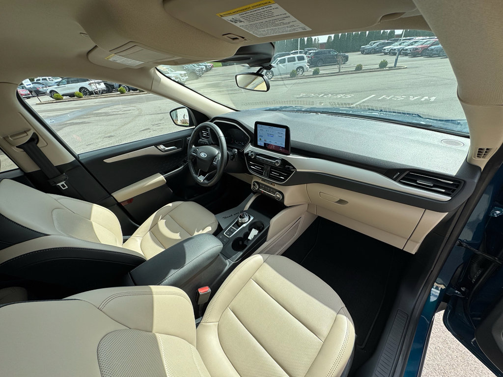 Certified 2020 Ford Escape SEL FWD image 12