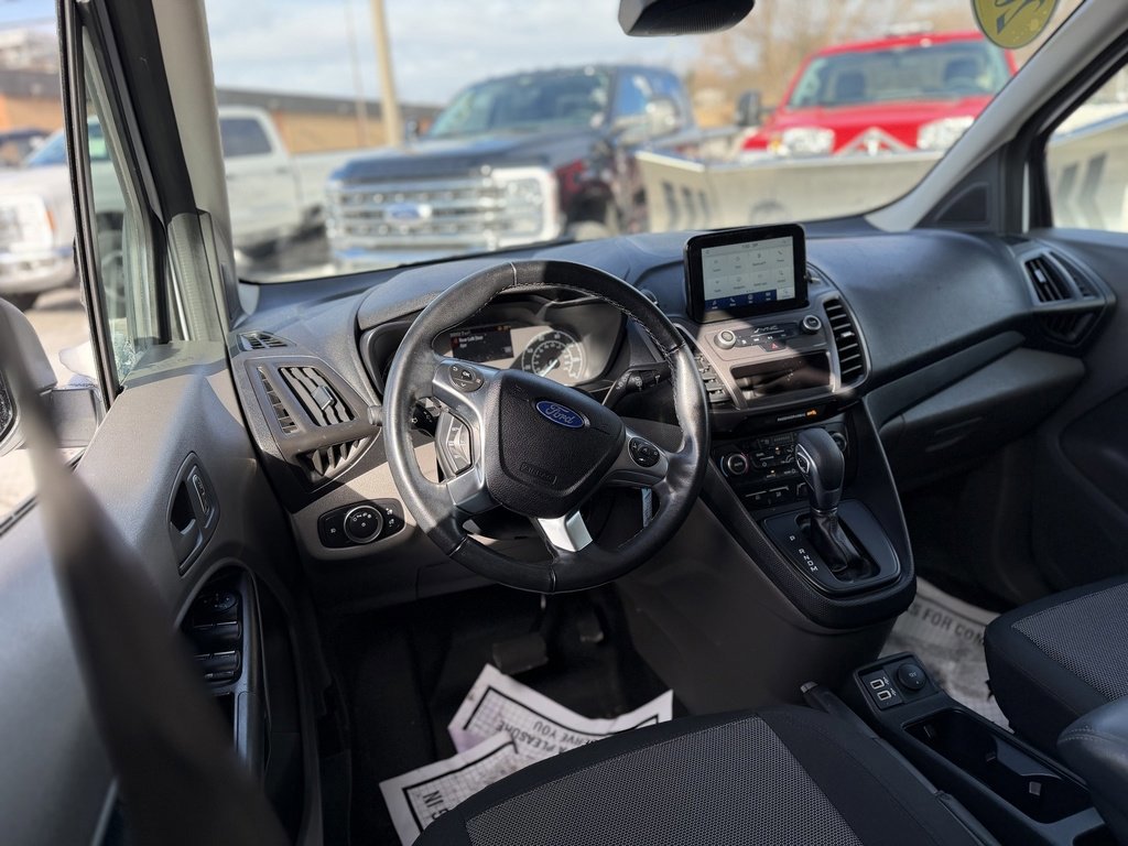 Certified 2022 Ford Transit Connect XL image 11