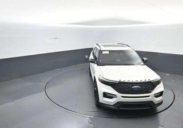 Certified 2022 Ford Explorer ST w/ Equipment Group 401A image 27