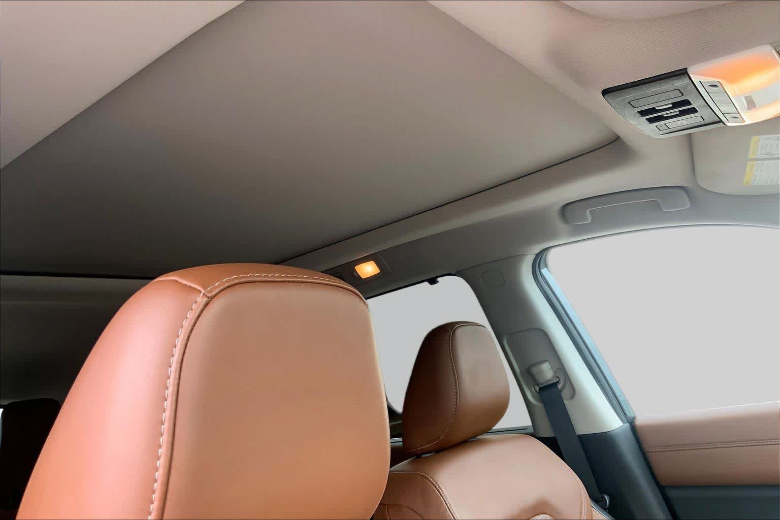 Used 2022 Nissan Pathfinder Platinum w/ Cargo Package FWD image 14