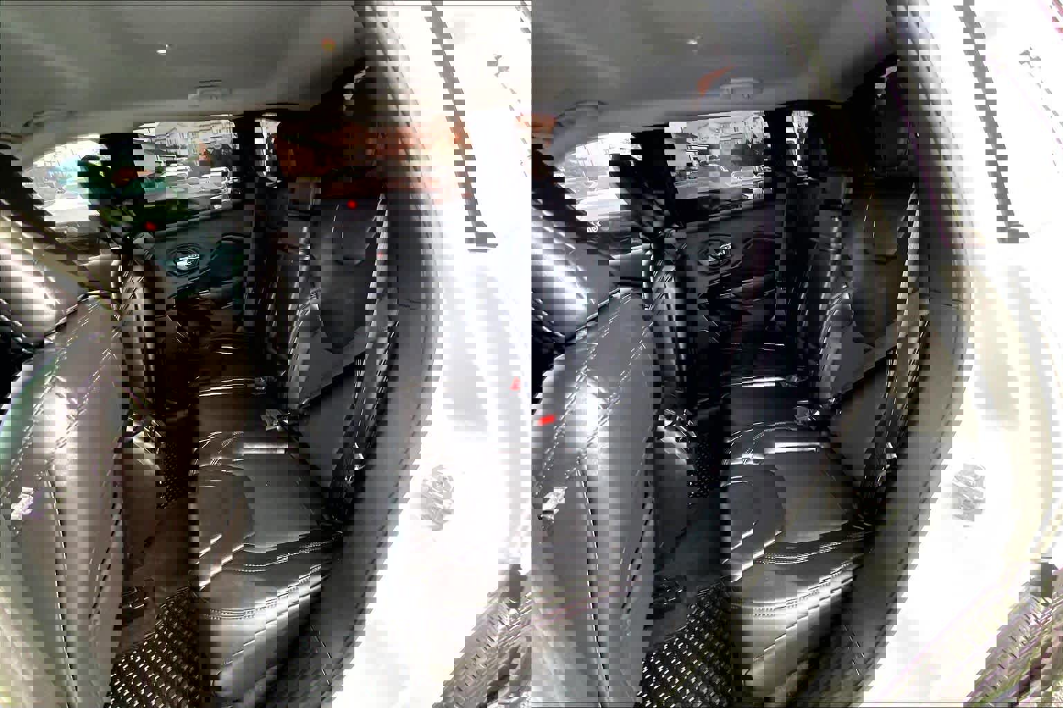 Used 2019 Jeep Cherokee Latitude Plus image 16