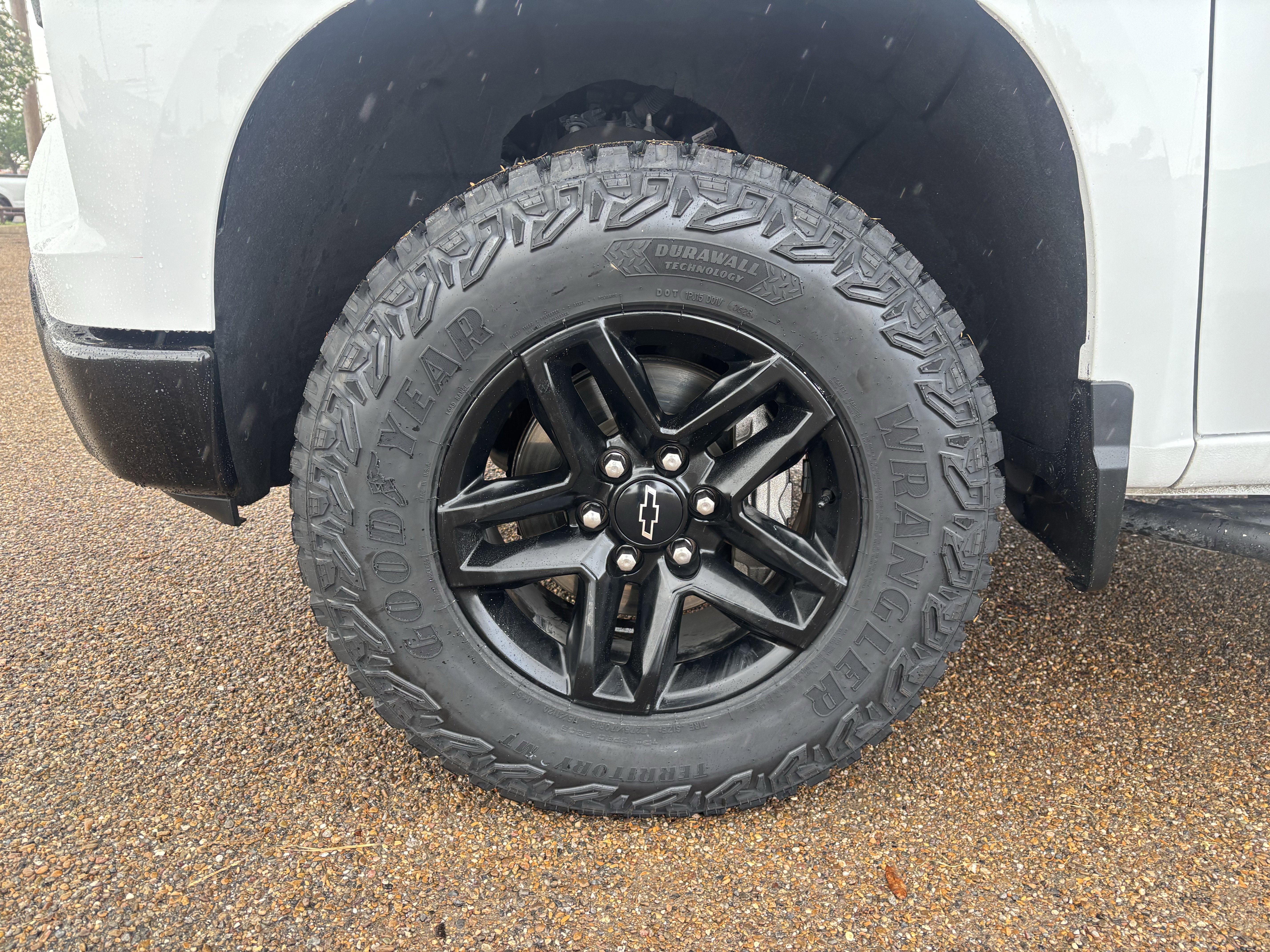 Used 2022 Chevrolet Silverado 1500 Custom Trail Boss w/ LPO, Dark Essentials Package image 8