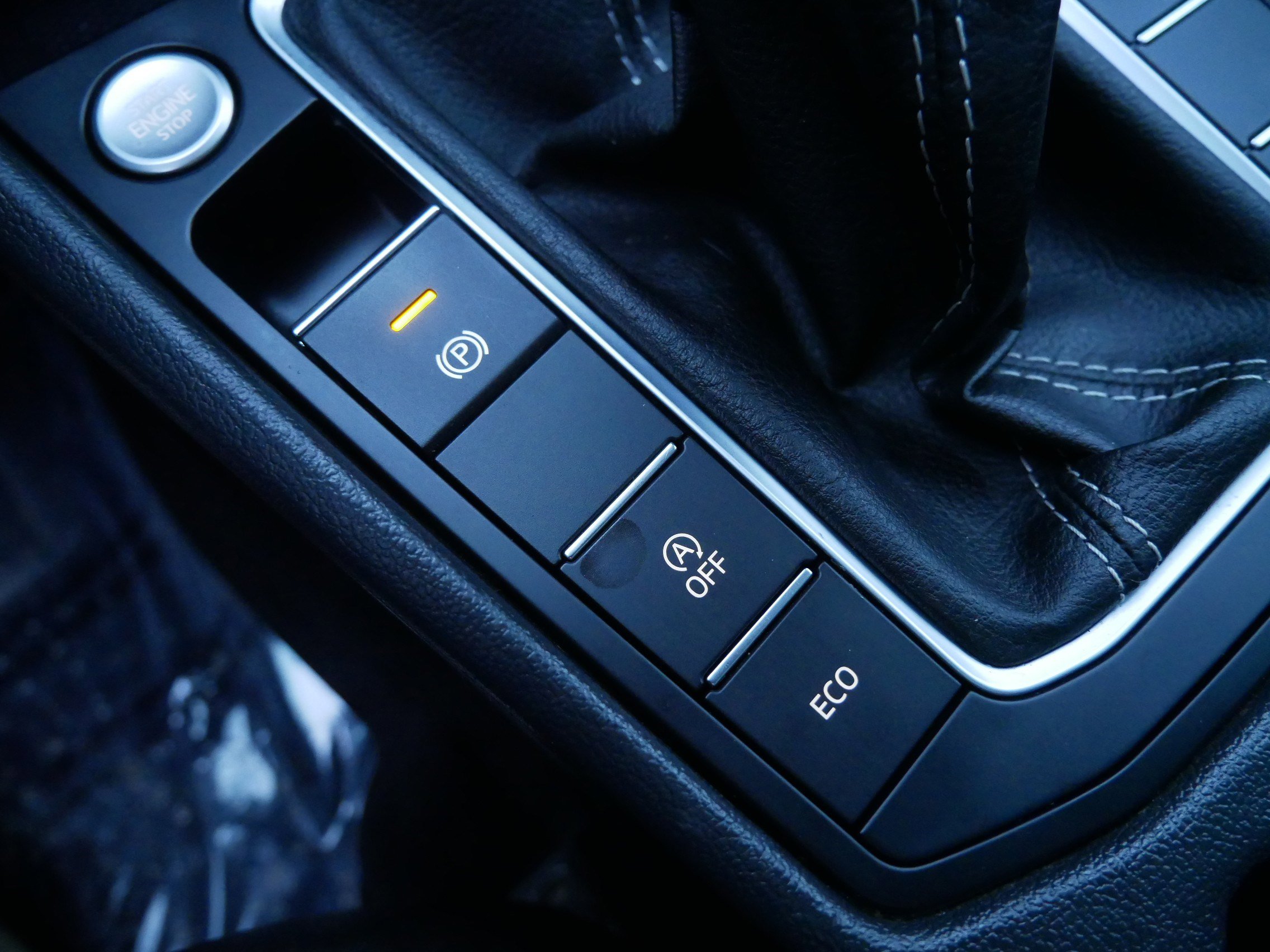 Used 2024 Volkswagen Jetta SE image 33