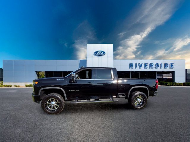 Used 2020 Chevrolet Silverado 2500 High Country w/ Z71 Off-Road Package AWD/4WD image 4