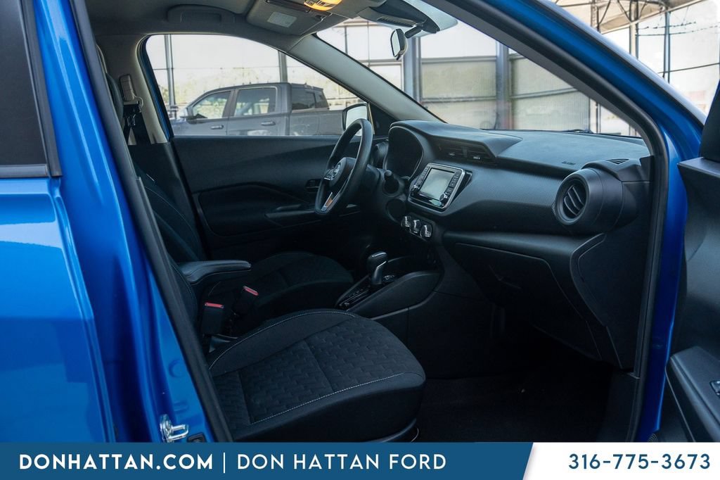 Used 2022 Nissan Kicks S FWD image 20
