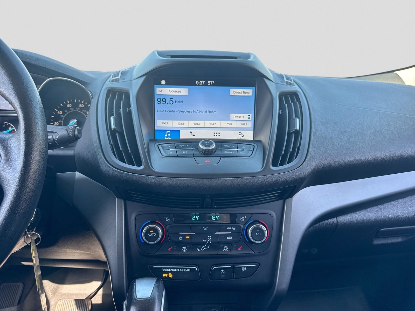 Certified 2018 Ford Escape SEL AWD/4WD image 28