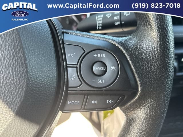 Used 2025 Toyota RAV4 LE AWD/4WD image 23