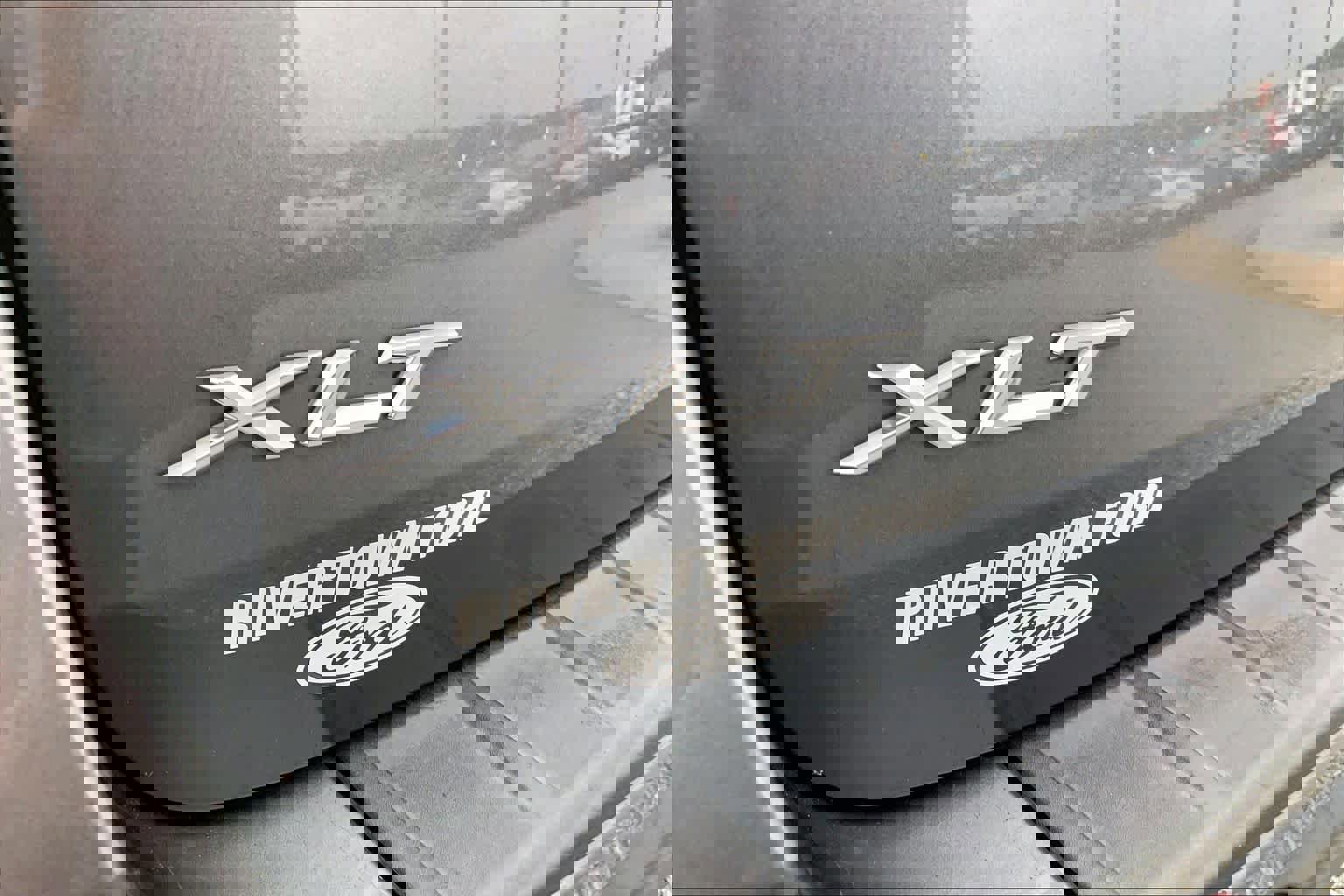 Certified 2022 Ford Explorer XLT w/ Equipment Group 202A image 28