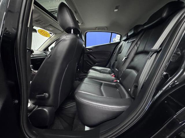 Used 2018 MAZDA MAZDA3 Touring image 14