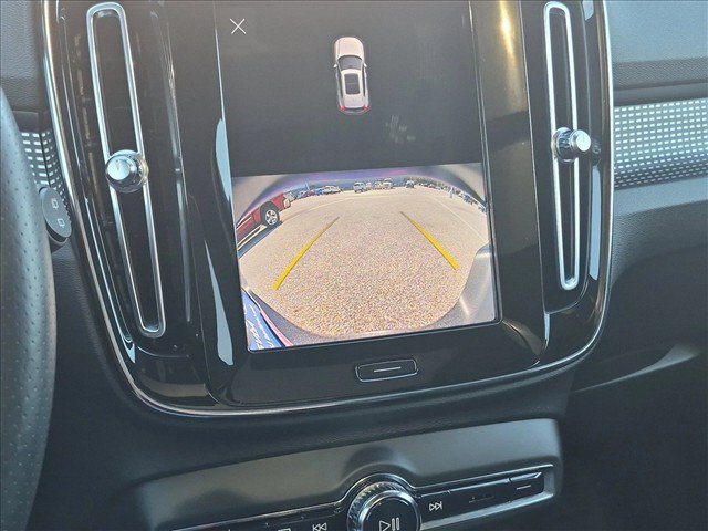 Used 2021 Volvo XC40 P8 Recharge w/ Advanced Package AWD/4WD image 14