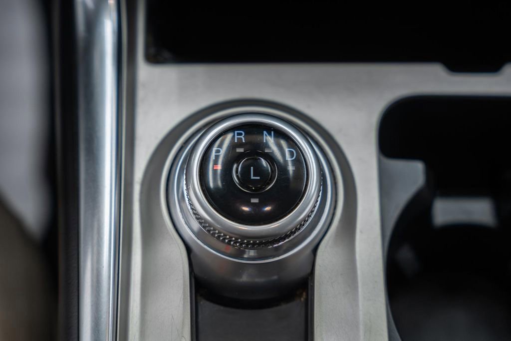 Certified 2021 Ford Explorer XLT w/ Equipment Group 202A image 27