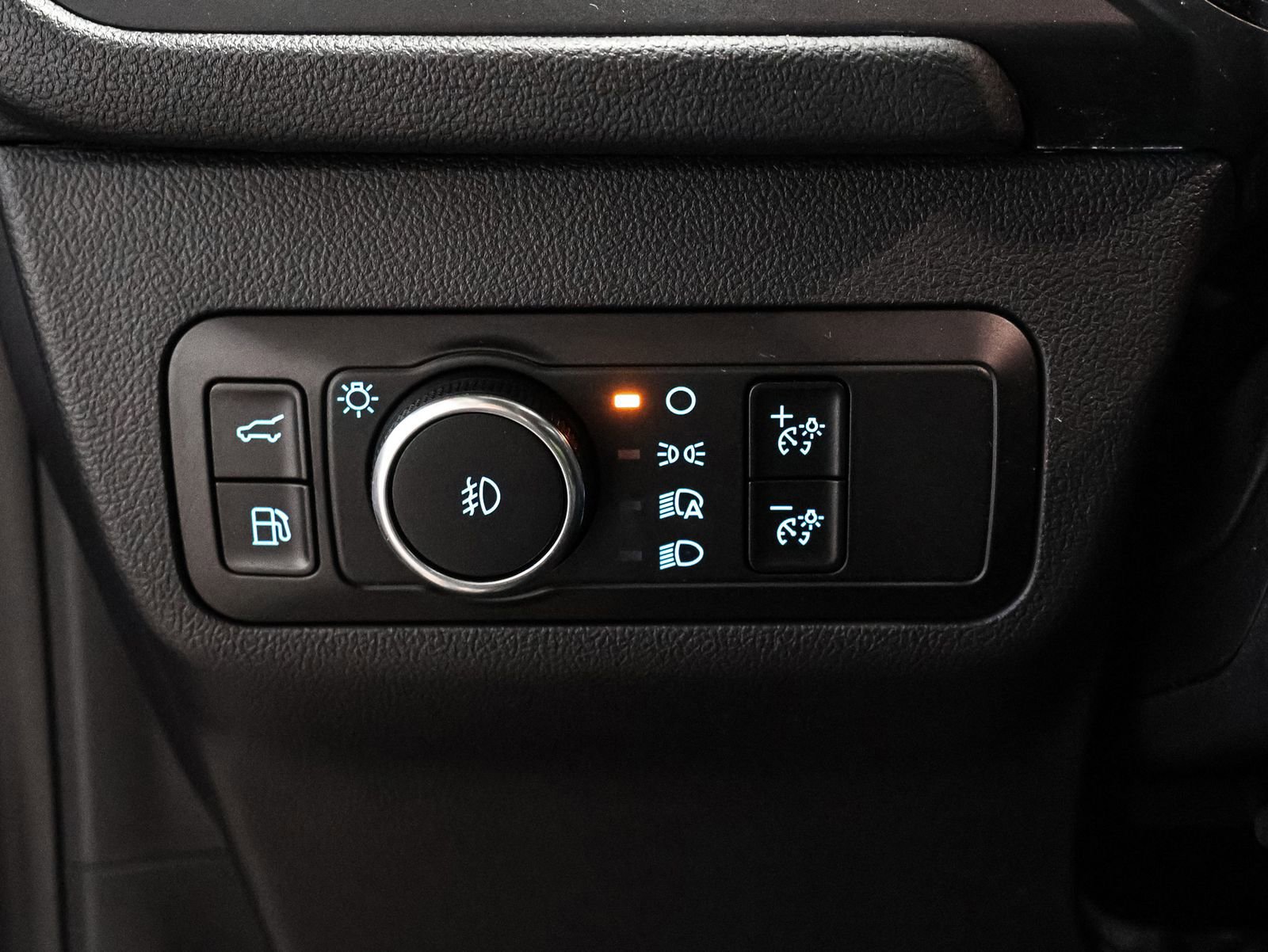 Certified 2025 Ford Escape ST-Line Elite image 30