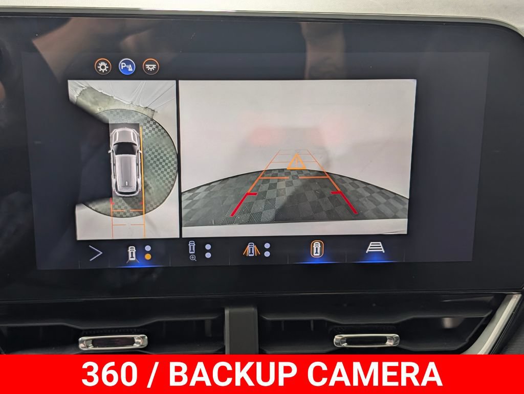 Used 2025 Chevrolet Equinox LT w/ Safety and Technology Package FWD image 9