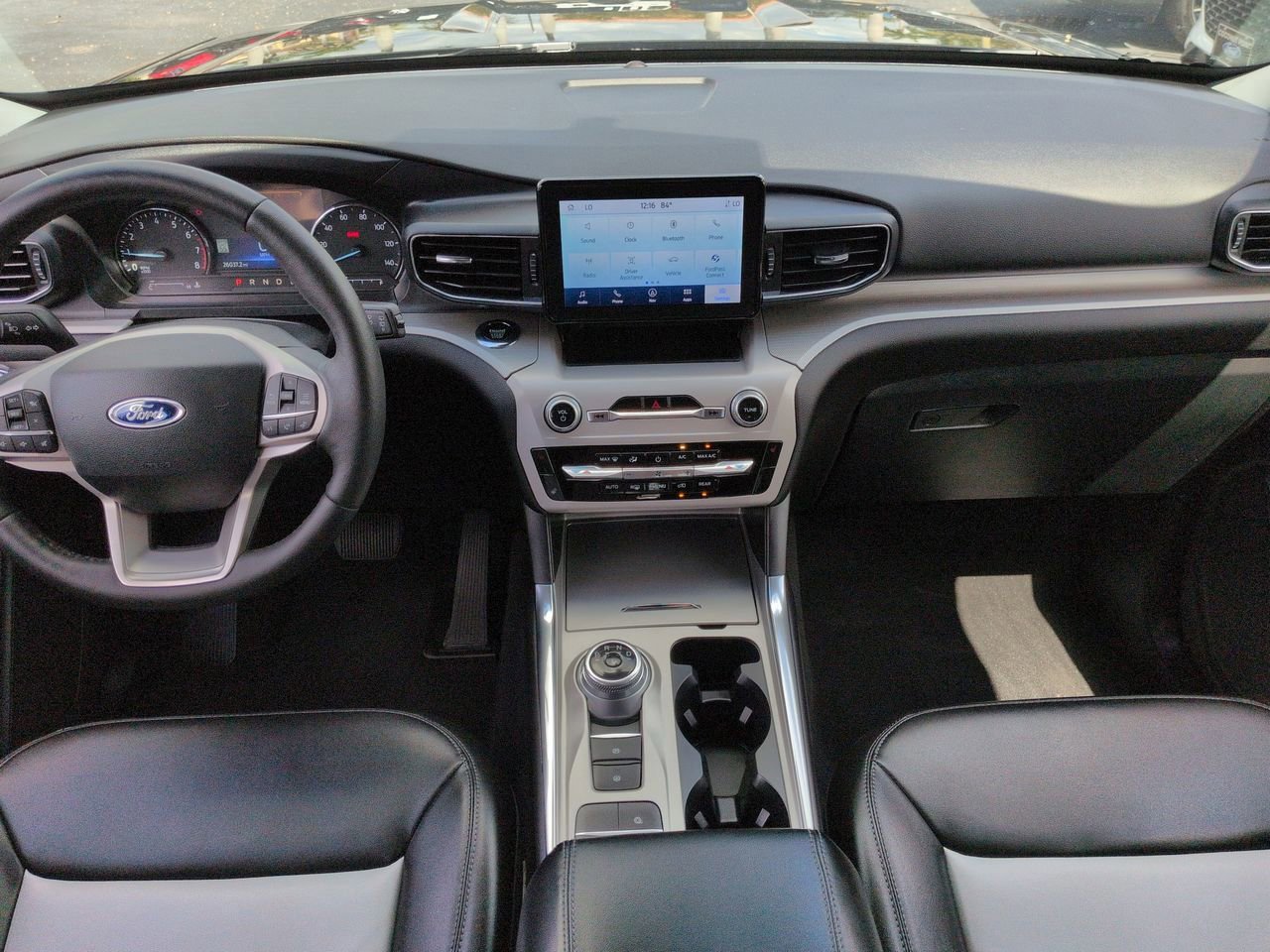 Certified 2023 Ford Explorer XLT w/ Equipment Group 202A image 15