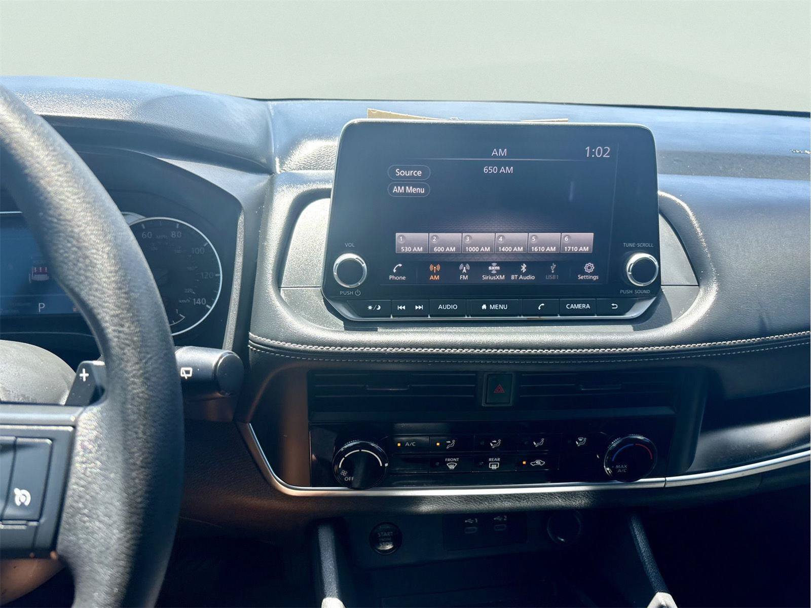 Used 2025 Nissan Rogue S FWD image 12