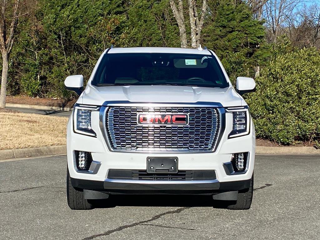 Used 2024 GMC Yukon XL Denali w/ Advanced Technology Package image 6
