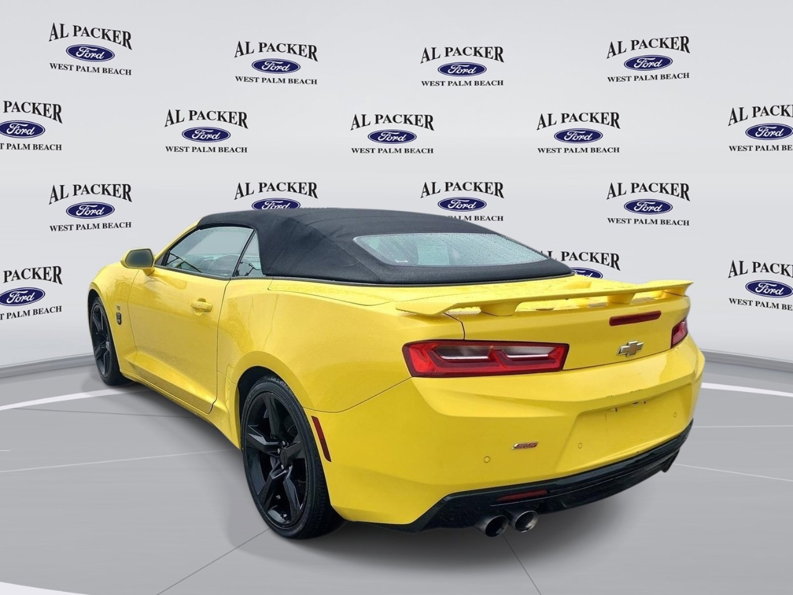 Used 2017 Chevrolet Camaro SS RWD image 3