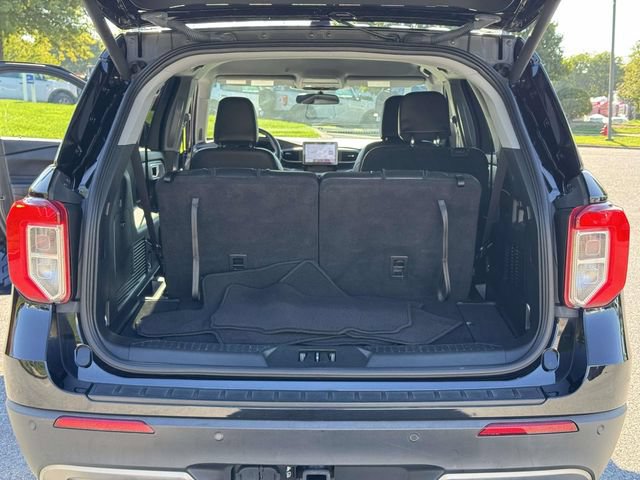 Certified 2023 Ford Explorer XLT w/ Equipment Group 202A AWD/4WD image 13