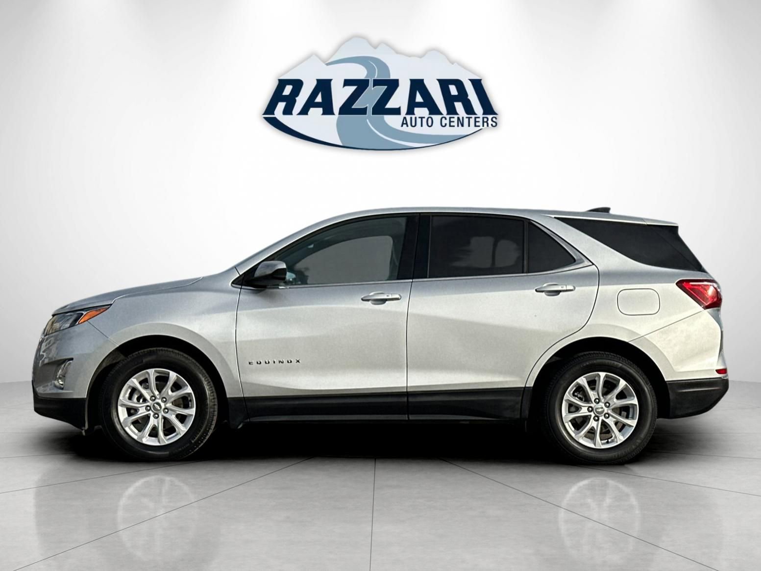 Used 2019 Chevrolet Equinox LT image 2
