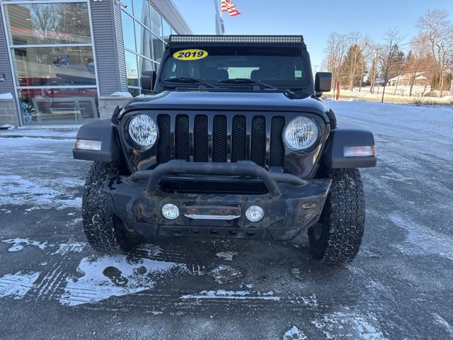 Used 2019 Jeep Wrangler Sport S image 3