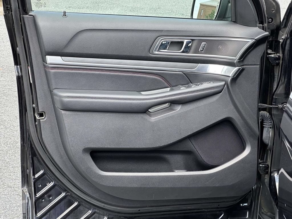 Certified 2019 Ford Explorer Sport w/ Ford Safe & Smart Package AWD/4WD image 16