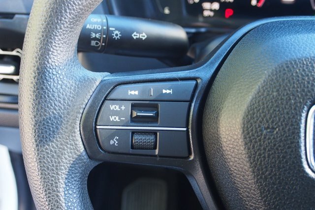 Used 2025 Honda Accord SE image 23