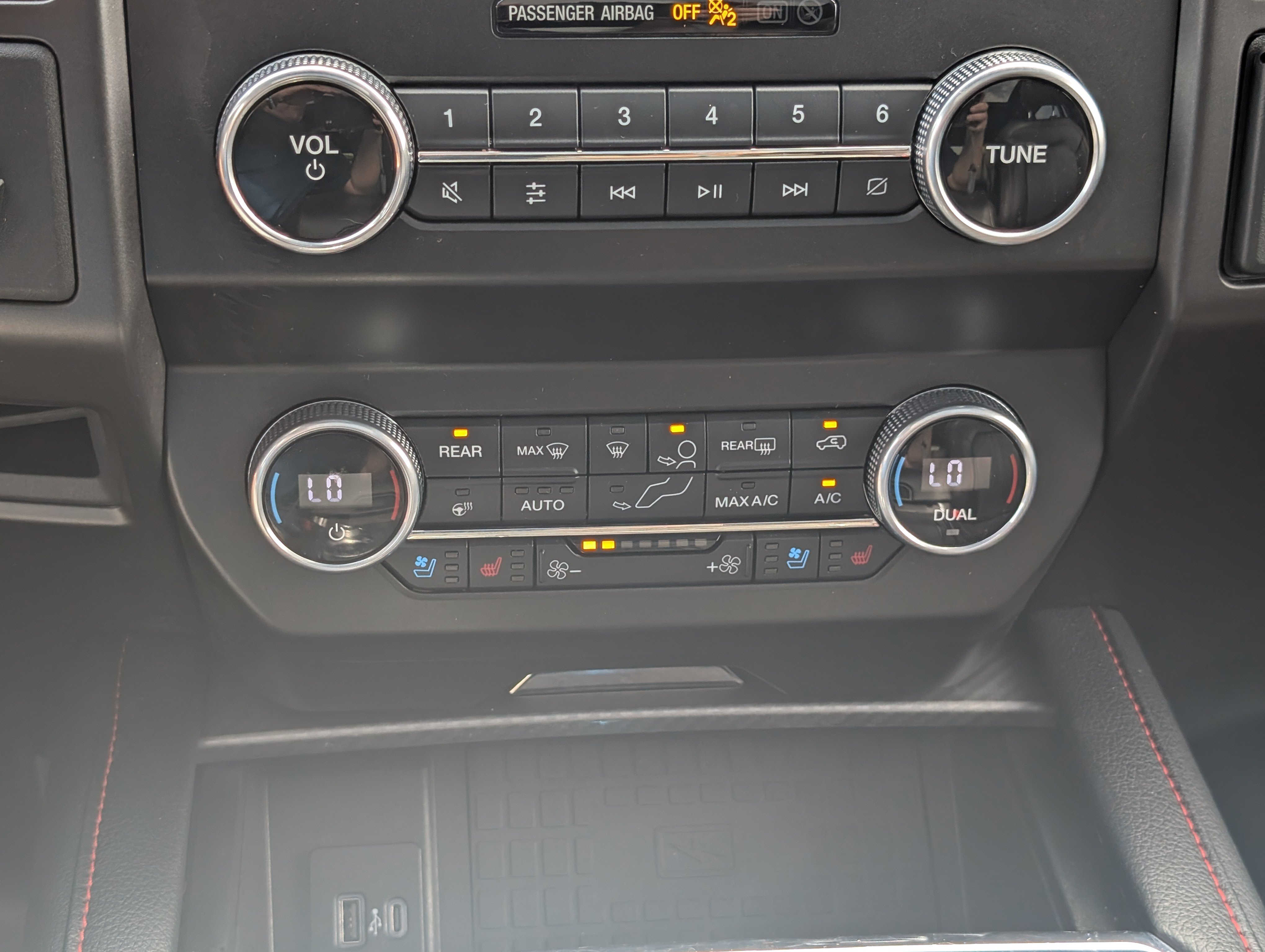 Certified 2021 Ford Expedition Max Limited AWD/4WD image 29