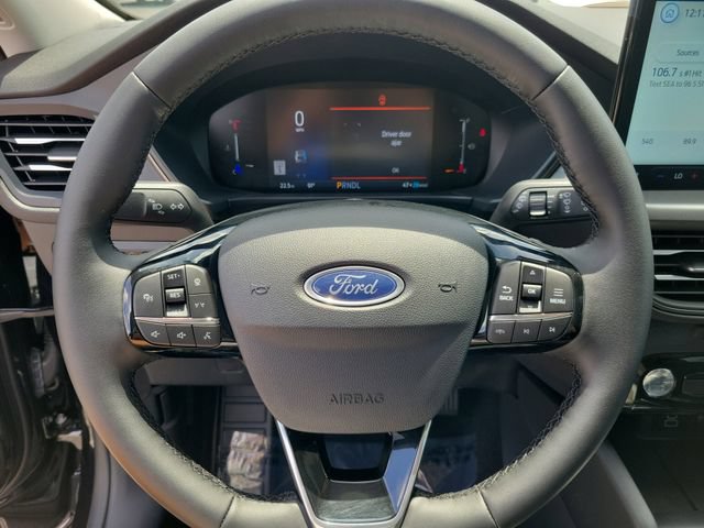 Certified 2025 Ford Escape SE FWD image 26