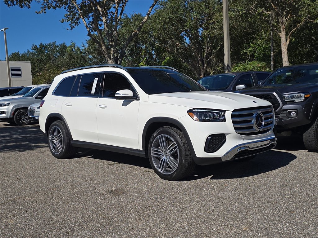 Used 2024 Mercedes-Benz GLS 450 4MATIC image 2