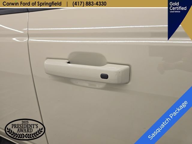 Certified 2025 Ford Bronco Outer Banks w/ Sasquatch Package AWD/4WD image 10