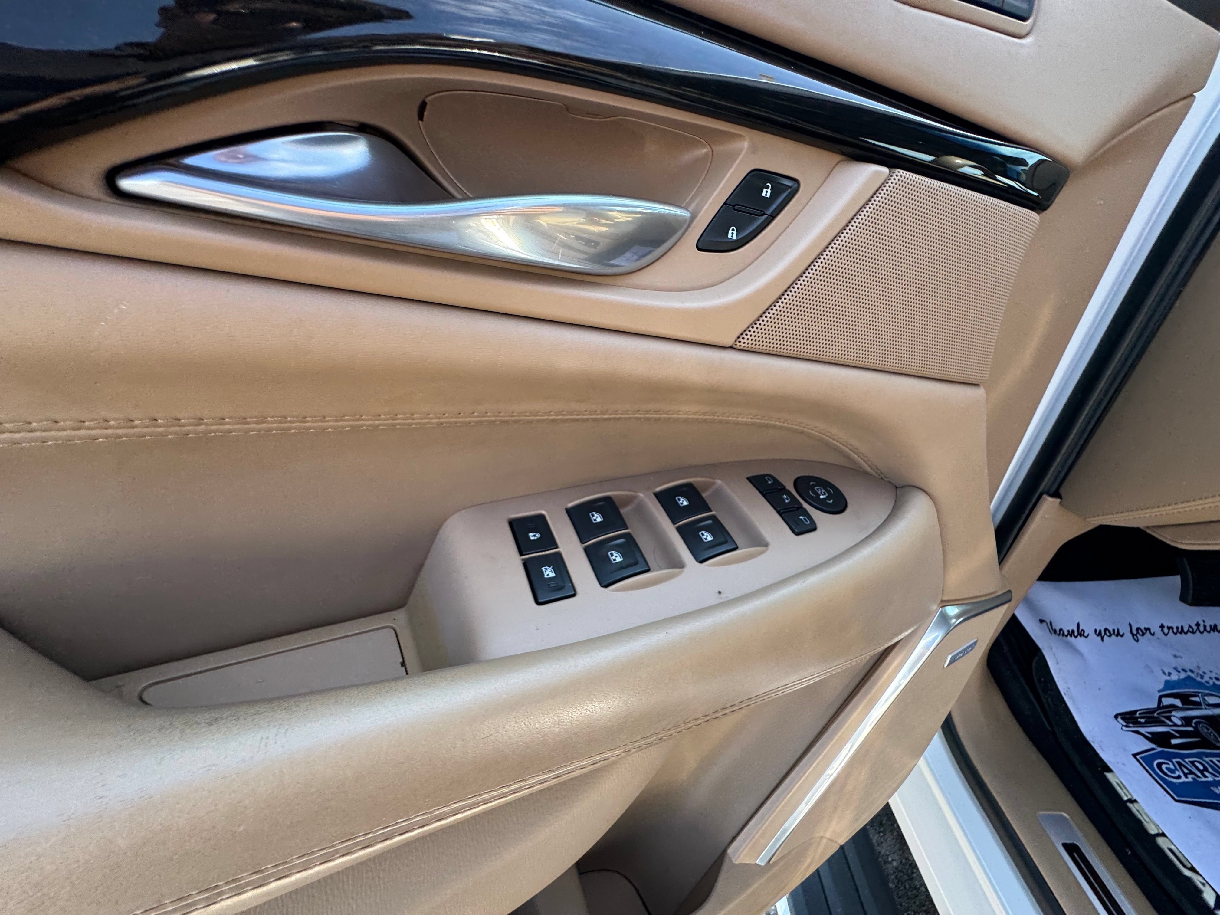 Used 2018 Cadillac Escalade ESV Platinum AWD/4WD image 34
