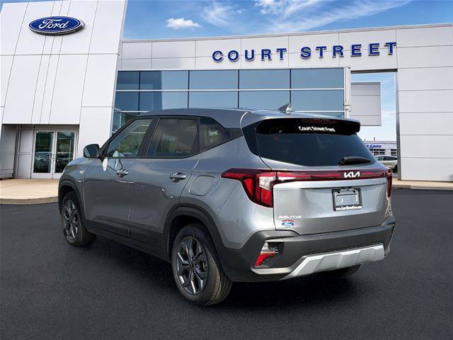 Used 2026 Kia Seltos LX FWD image 8