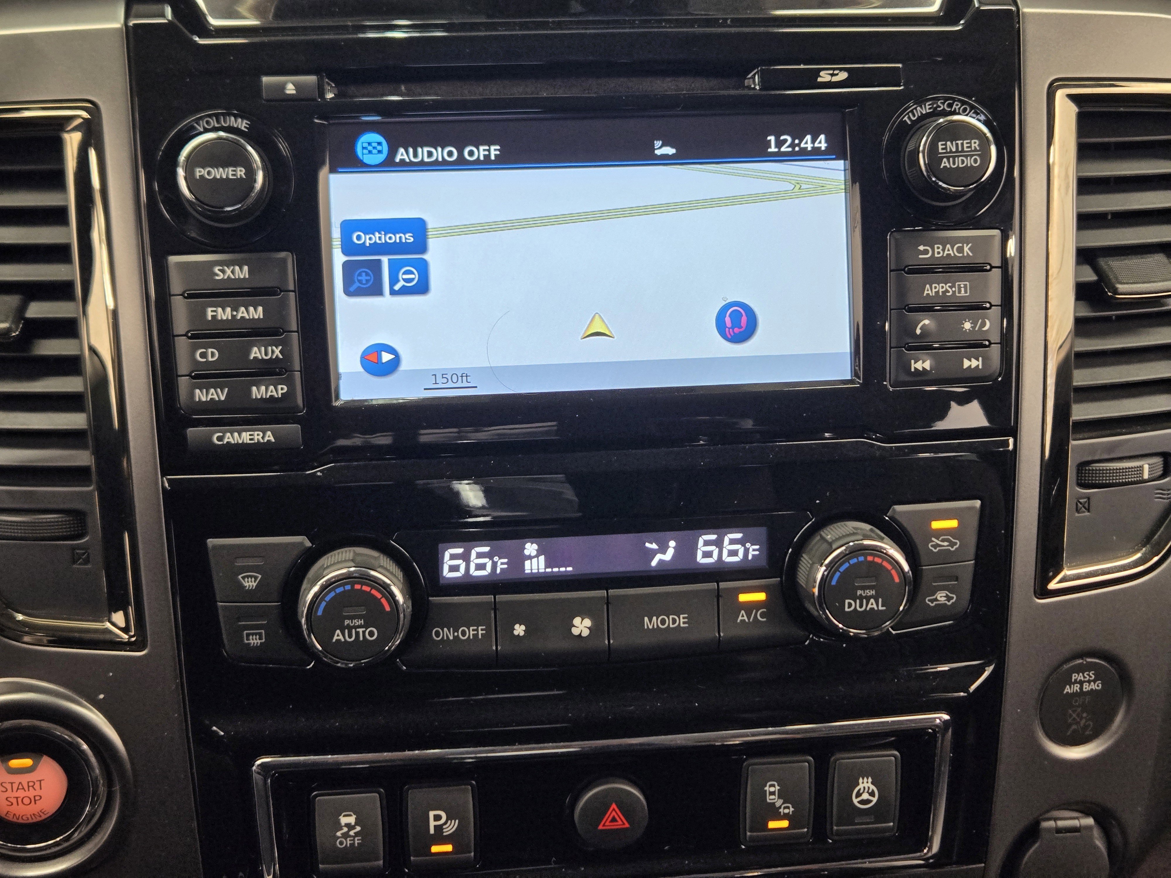 Used 2017 Nissan Titan Platinum Reserve image 15