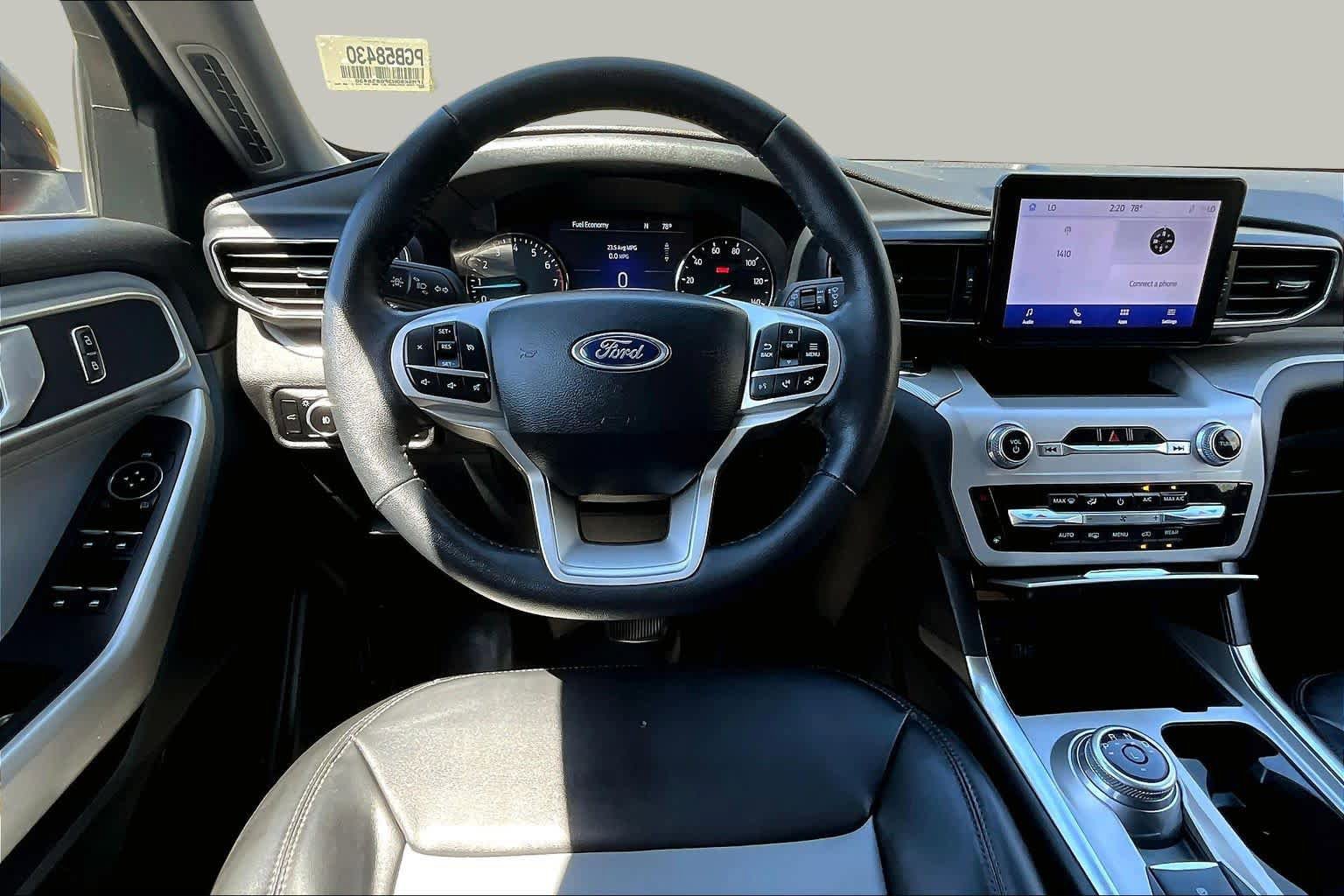 Certified 2023 Ford Explorer XLT w/ Equipment Group 202A AWD/4WD image 6