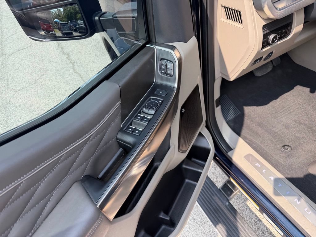 Certified 2025 Ford F450 Platinum w/ Platinum Plus Package AWD/4WD image 34