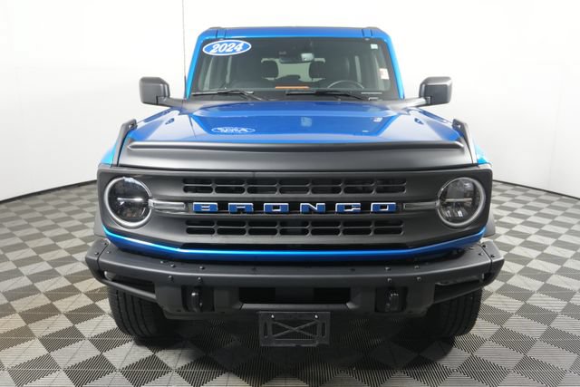 Certified 2024 Ford Bronco Black Diamond AWD/4WD image 8