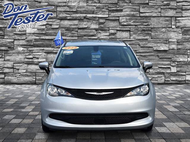 Used 2022 Chrysler Voyager LX FWD image 8