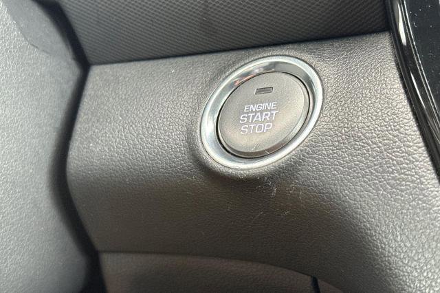 Used 2020 Hyundai Ioniq SE image 25