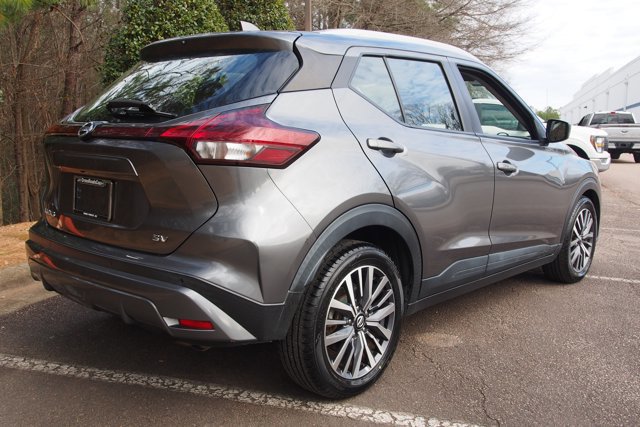 Used 2021 Nissan Kicks SV image 5
