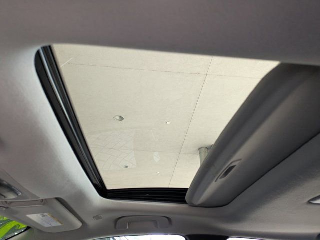 Used 2023 Toyota Corolla Cross LE w/ Moonroof Package image 20