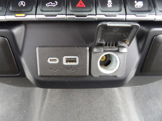 Used 2021 Chevrolet Silverado 1500 LT image 22