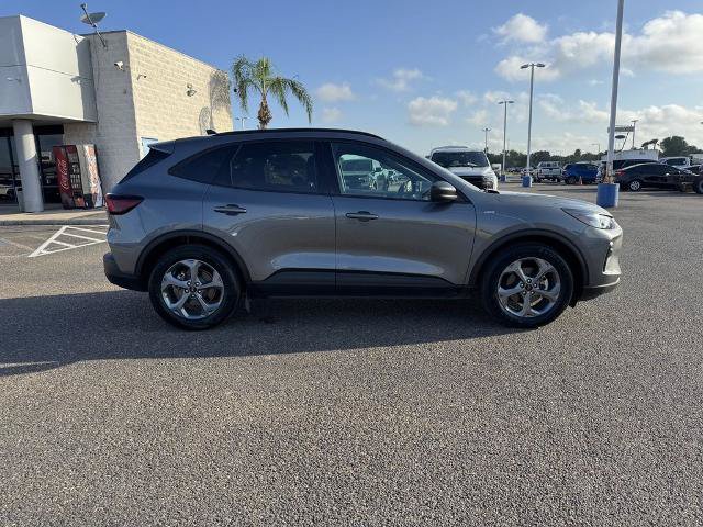 Certified 2025 Ford Escape ST-Line FWD image 2