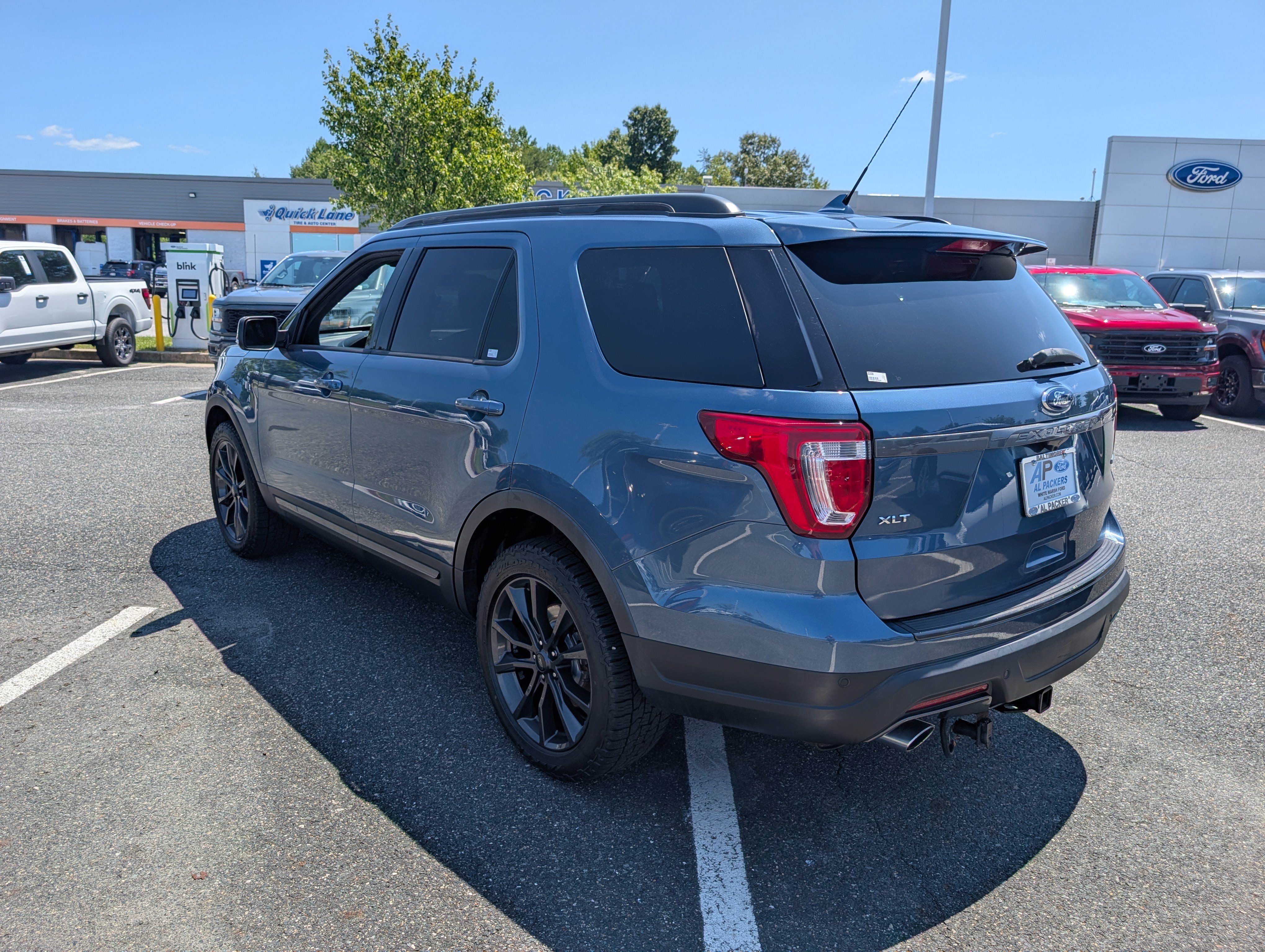 Certified 2018 Ford Explorer XLT w/ Equipment Group 202A AWD/4WD image 5