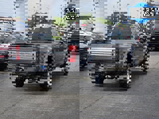 Certified 2022 Ford F450 Platinum w/ FX4 Off-Road Package image 4