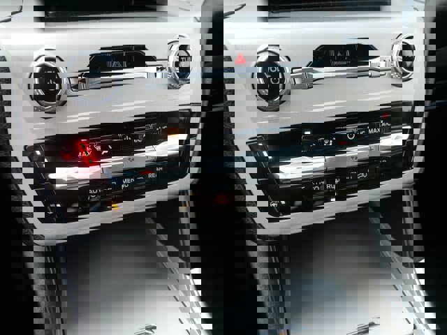 Certified 2022 Ford Explorer XLT w/ Equipment Group 202A image 25